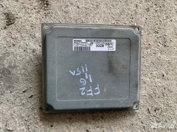 Блок управления двигателем передний левый Ford