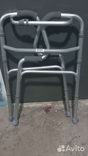 Ходунки для взрослых двухуровневые шагающие