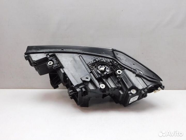 Фара правая BMW X7