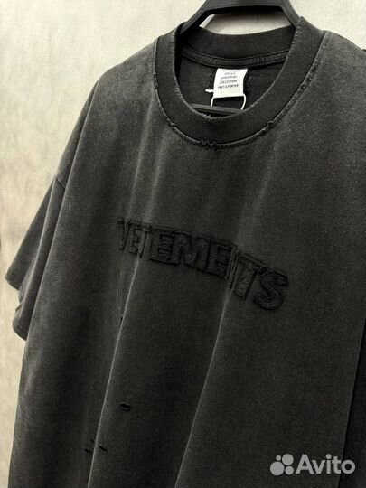 Футболка Vetements