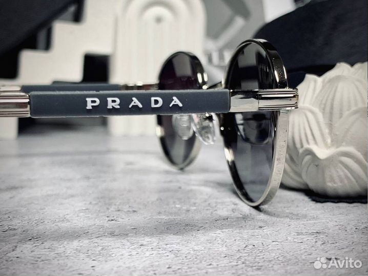 Солнцезащитные очки prada 527/S