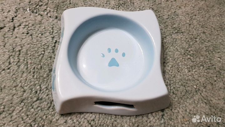 Миска для кошек/маленьких собак