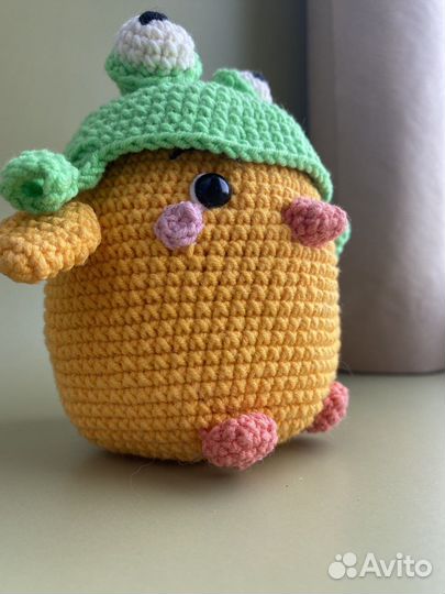 Утенок в шляпке