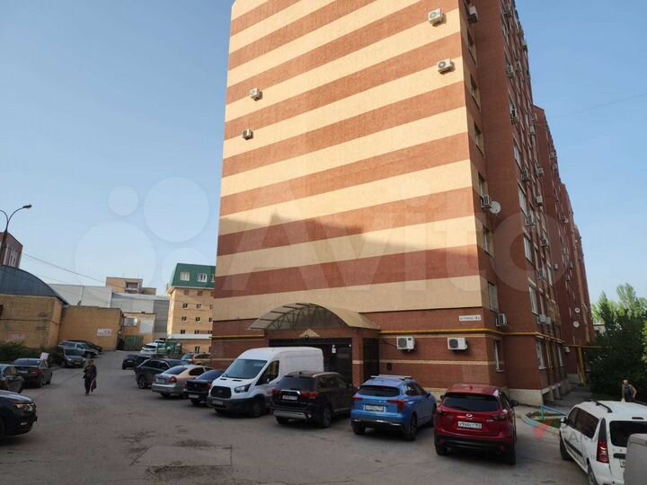 Продам торговое помещение, 235.6 м²