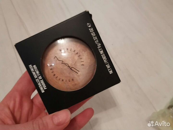 Хайлайтер, бронзер Mac Mineralize SkinFinish