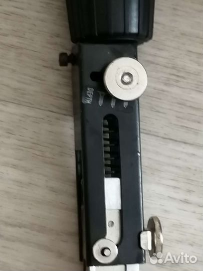 Насадка шуруповерта с автоматической подачей самор