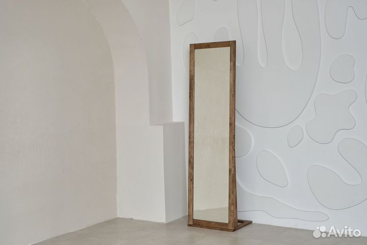 Напольное зеркало Fusion из массива дерева