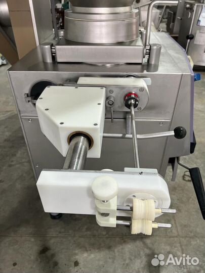 Вакуумный Шприц handtmann VF 200