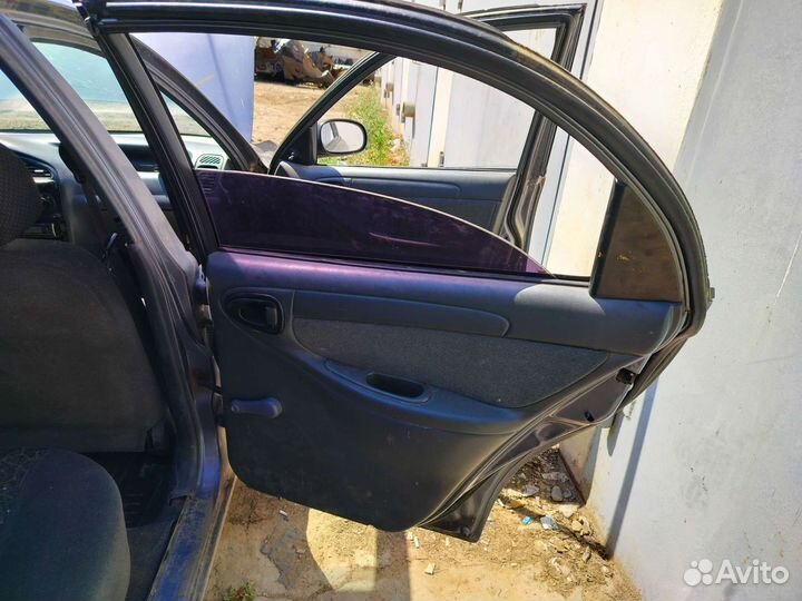 Дверь задняя правая ланос, шанс в сборе