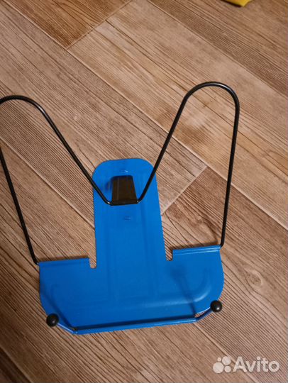 Подставка для книг