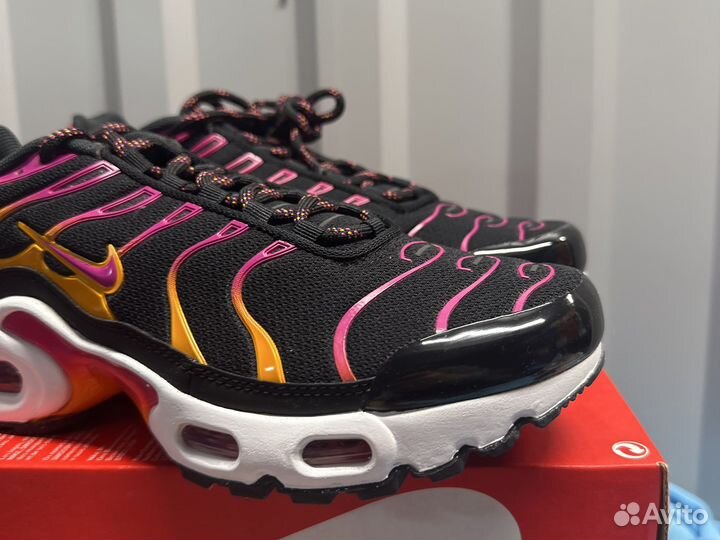 Nike Air Max plus active pink оригинал 6.5/7 us W