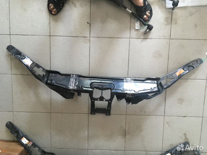 Планка телевизора Mercedes W220