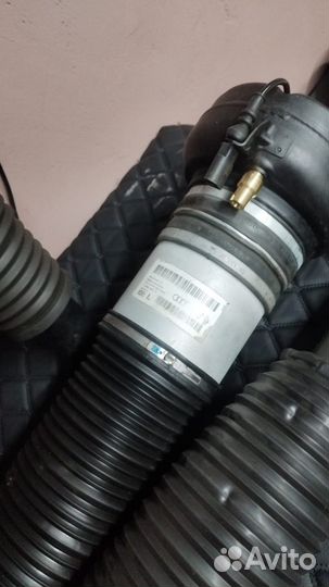 Audi A8 D4 пневмостойки задние