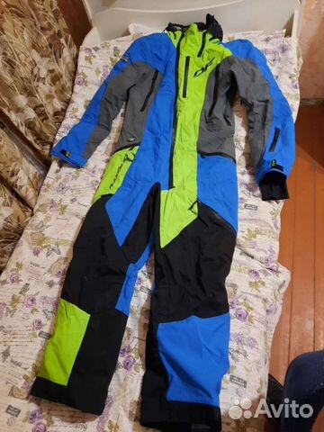 Комбинезон для сноубода(горнолыжный костюм)