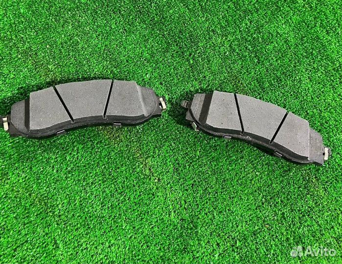 Тормозные колодки на LiXiang L9 комплект