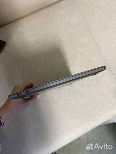 Macbook pro 13 2017 256