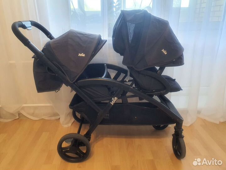 Коляска для двойни