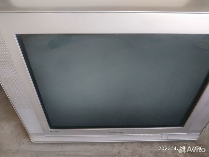 Продам телевизор бу