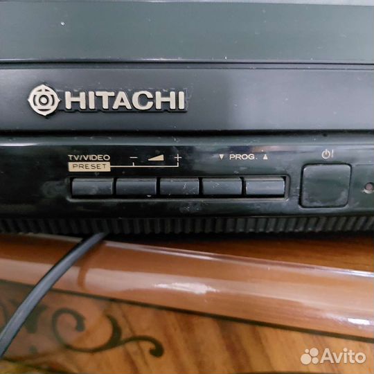 Телевизор Hitachi CMT2157 с пультом