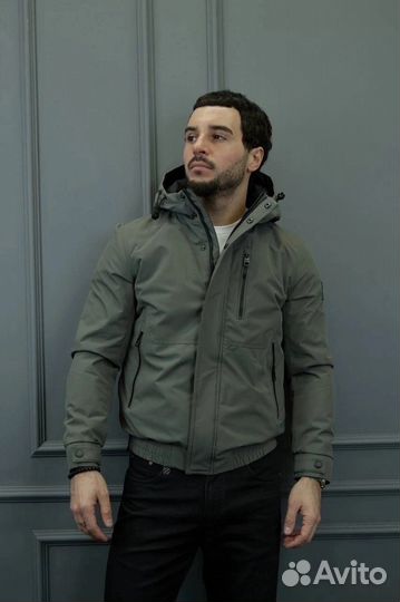 Демисезонная куртка