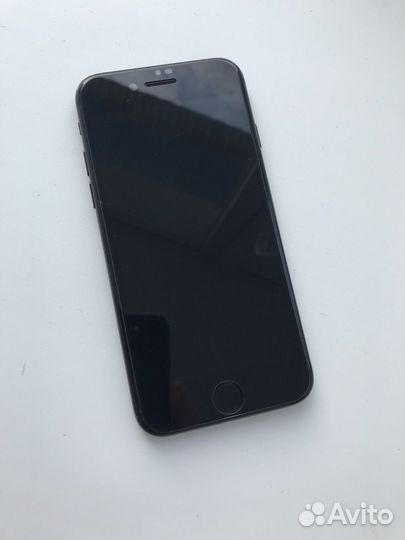 Телефон iPhone