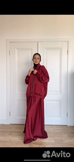 Костюм женский