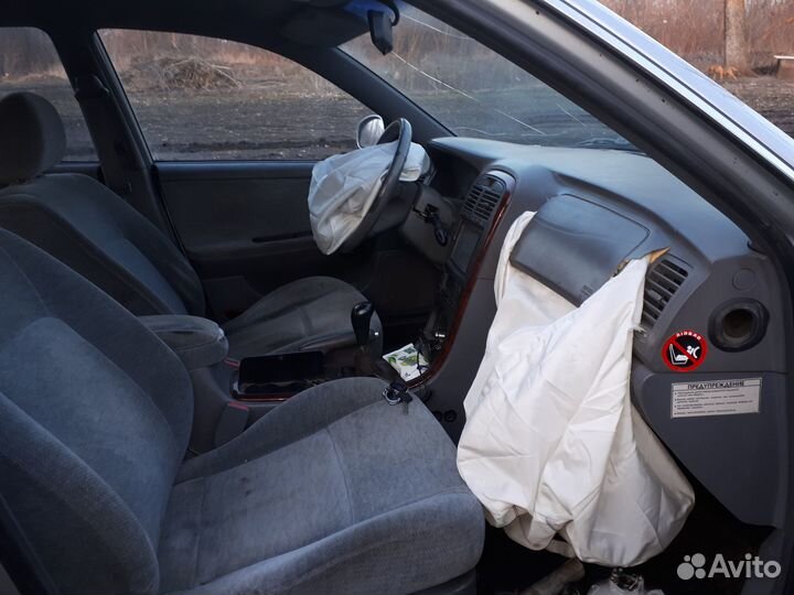 Kia Magentis 2.5 МТ, 2005, битый, 320 000 км