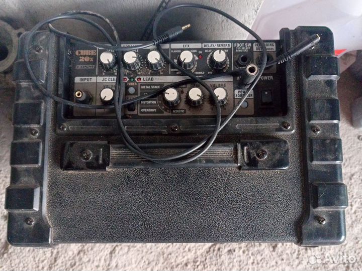 Комбоусилитель Roland cube 20x