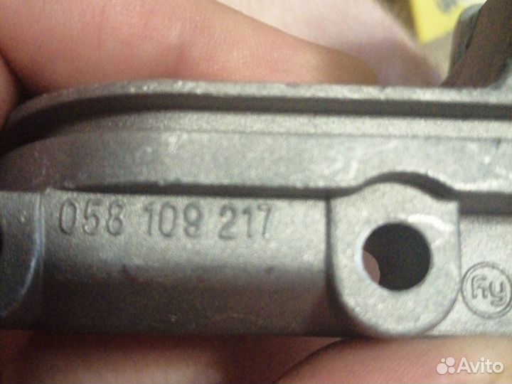 Гидронатяжитель цепи VAG