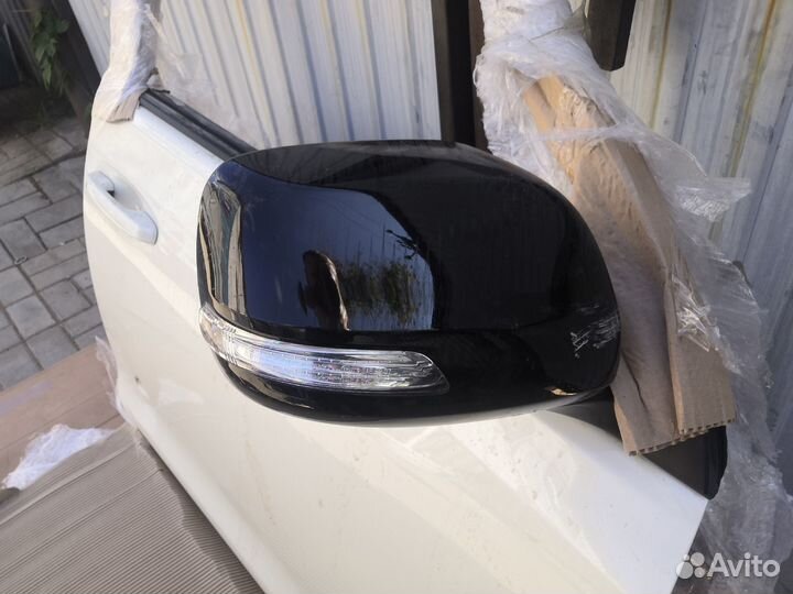 Передняя правая дверь Prado 150 2009-2022