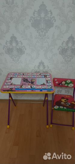 Стол и стул детский