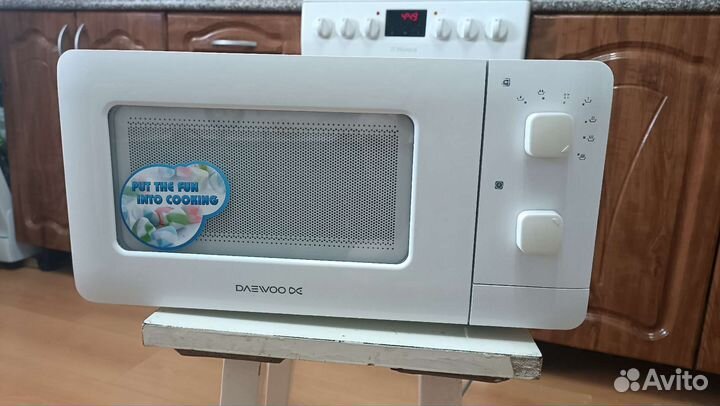 Микроволновая печь KOR-5A07W бу