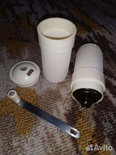 Кофемолка жерновая ручная СССР