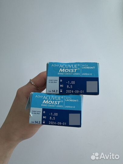 Линзы acuvue moist (минус 1)