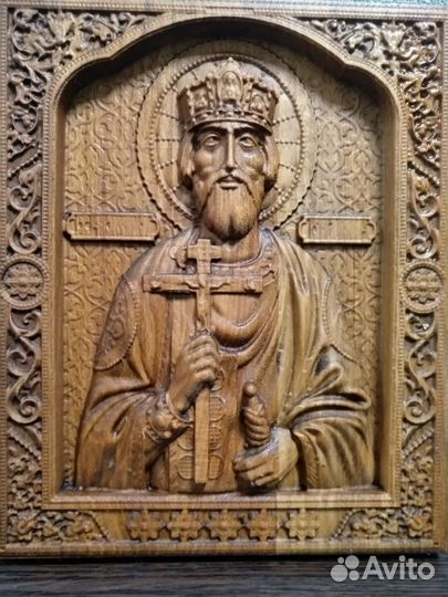 Резные иконы из дерева