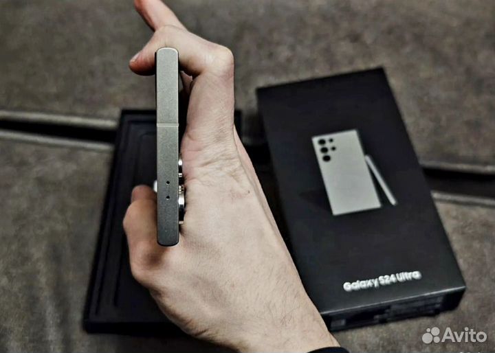 Samsung Galaxy S24 Ultra, 12/256 ГБ