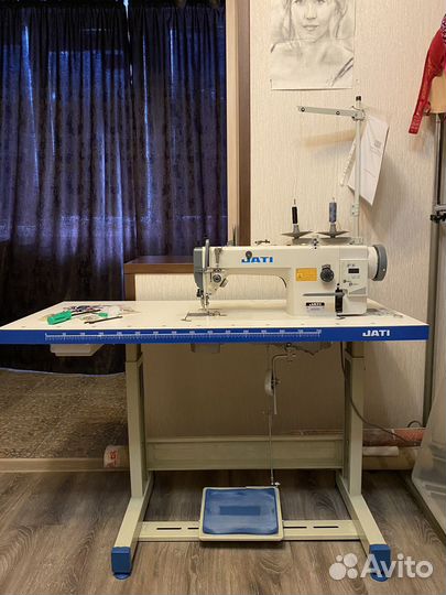 Швейная машина Jati