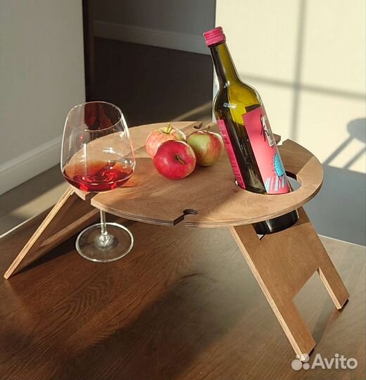 Сервировочный винный столик