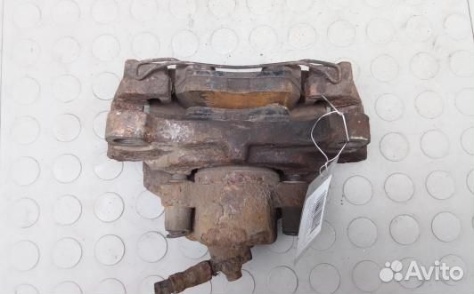 Суппорт тормозной передний правый volkswagen passat B7 (OUK07N702)