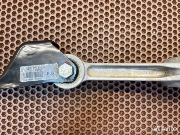 Опора двигателя задняя Skoda Rapid