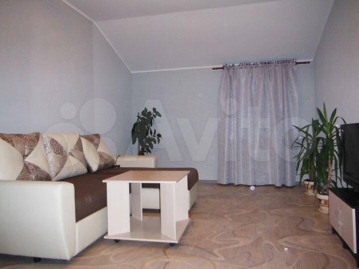 2-к. квартира, 55 м², 3/3 эт.
