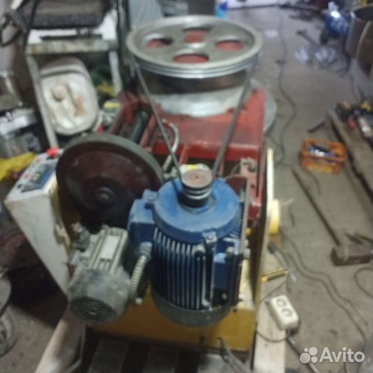 Тестомес на 80л