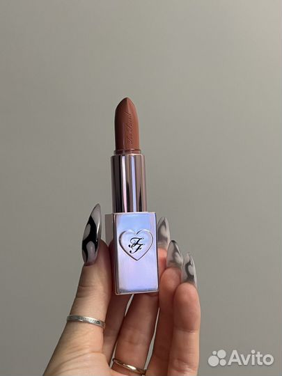 Помады too faced dior