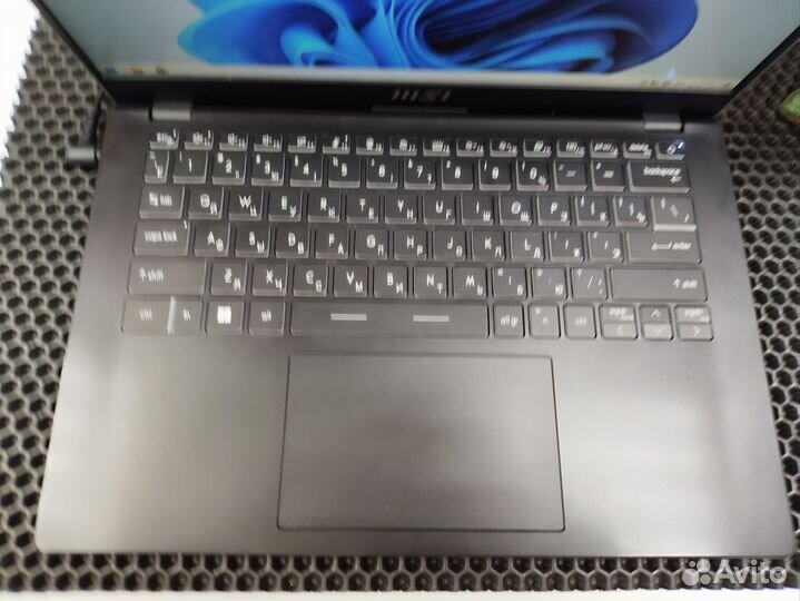 Мощный MSI i5-1235U 8/512Gb SSD Intel Iris Xe