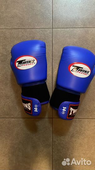 Боксерские перчатки 14 oz