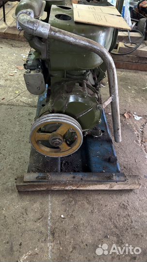 Стационарнвй малолитражный двигатель