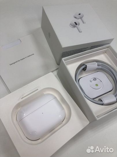 Airpods про
