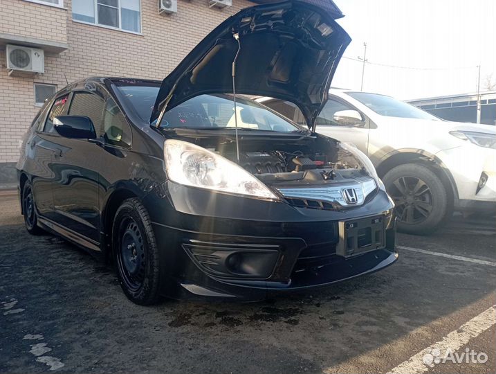 Honda Fit Shuttle 1.3 CVT, 2011, 240 000 км