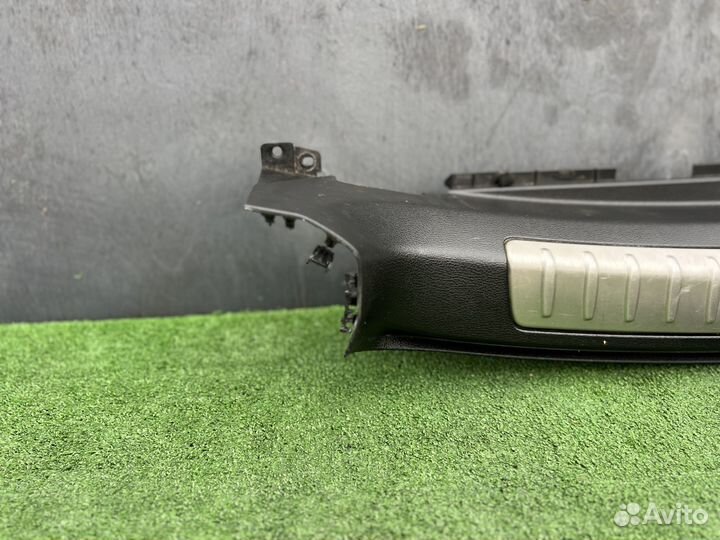 Накладка борт багажника BMW X6 E71