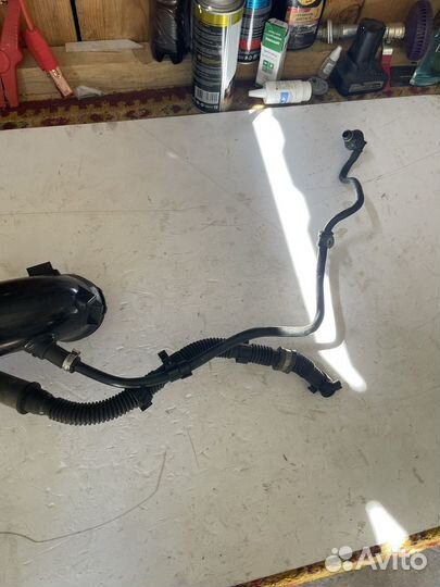 Патрубок воздушного фильтра mercedes w213